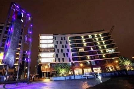 Premier Inn Belfast Titanic Quarter Exterior photo